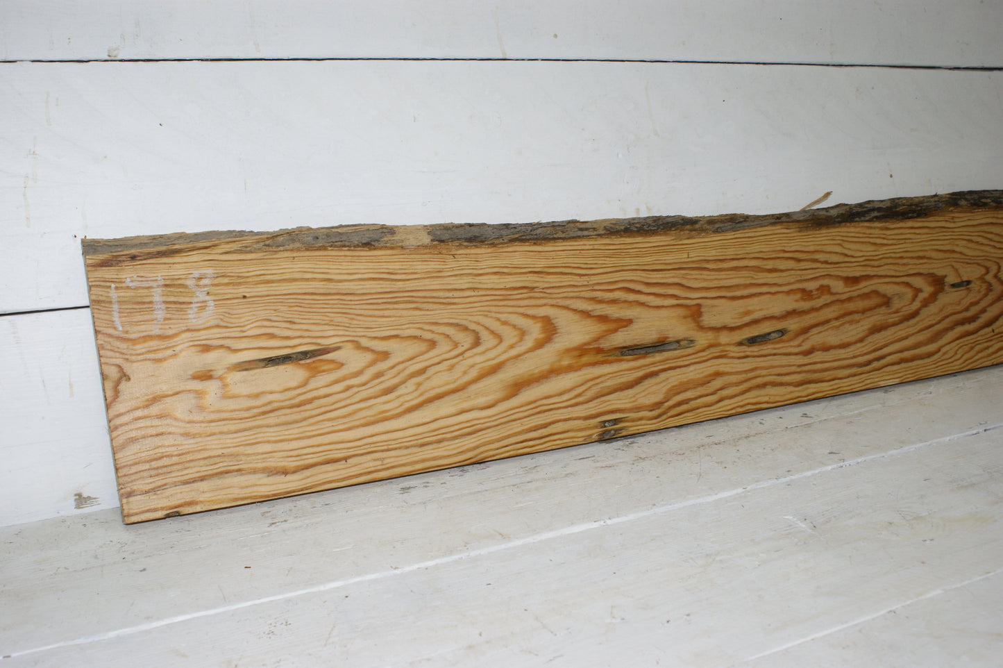 AIR DRIED LARCH, 1367 L x 259 - 235 W x 28 D (mm) SOFTWOOD (178)