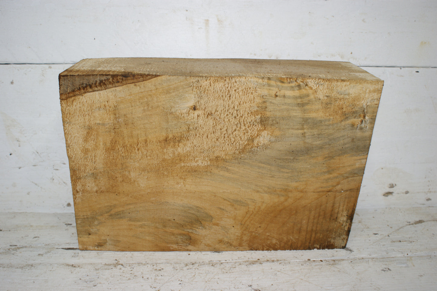 (186) AIR DRIED, LIME WOOD CARVING BLOCK.