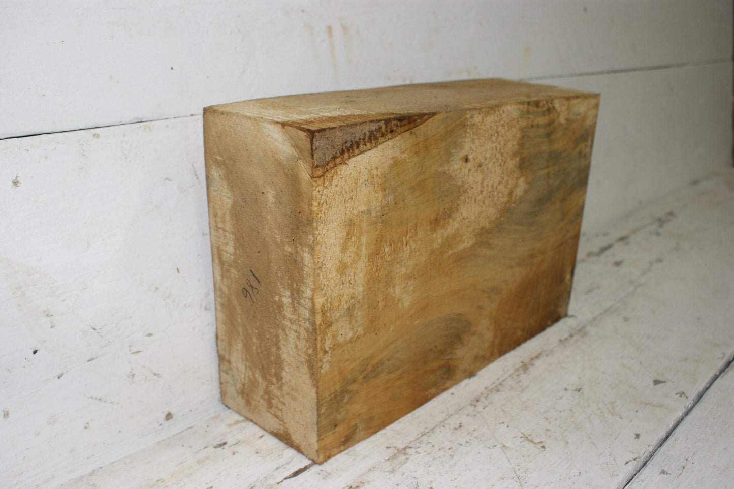 (186) AIR DRIED, LIME WOOD CARVING BLOCK.