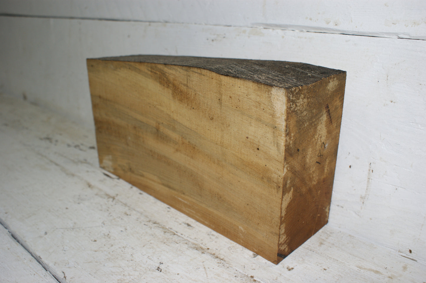 (187) AIR DRIED, LIME WOOD CARVING BLOCK.