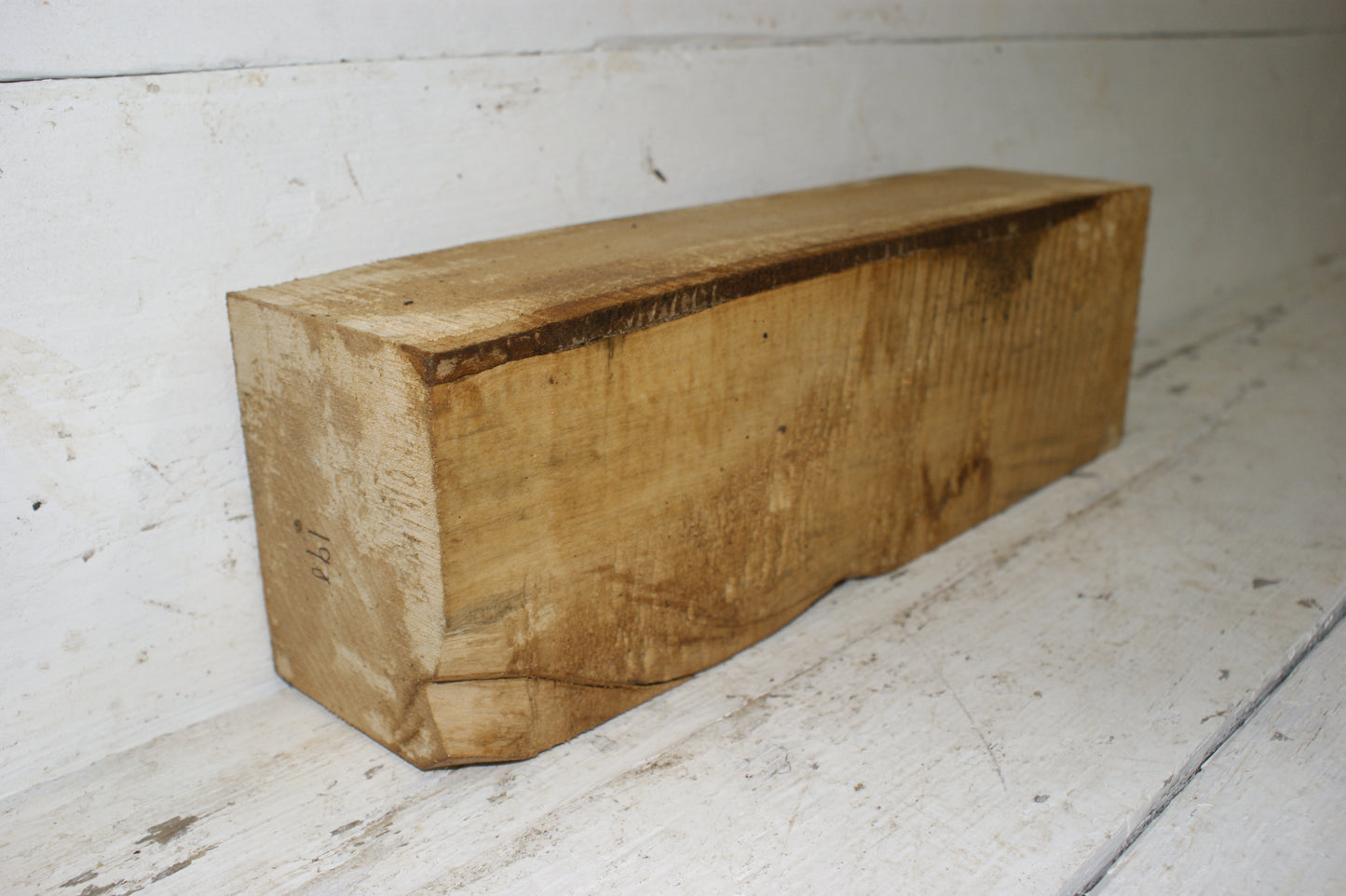(190) AIR DRIED, LIME WOOD CARVING BLOCK.
