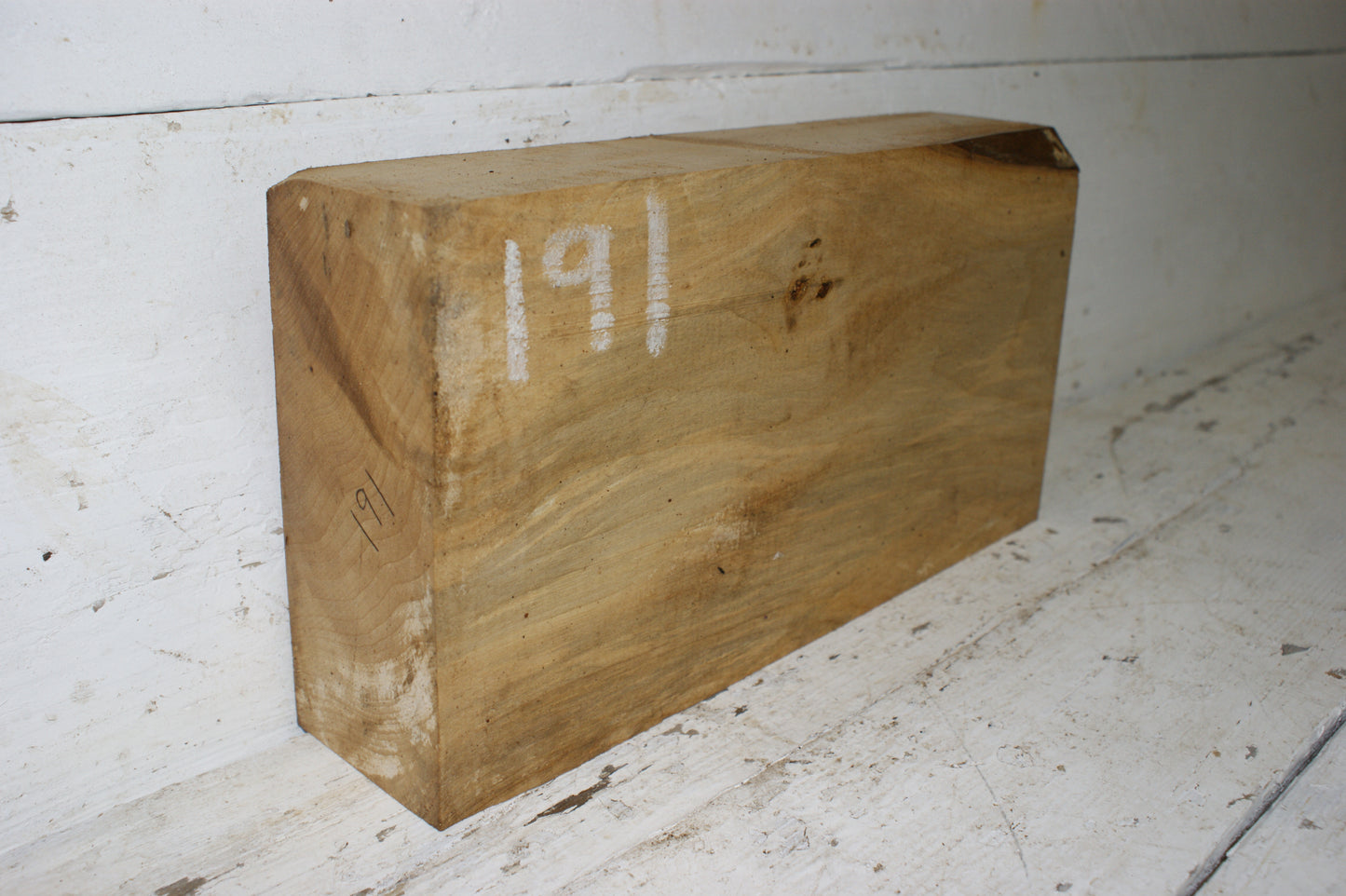 (191) AIR DRIED, LIME WOOD CARVING BLOCK.