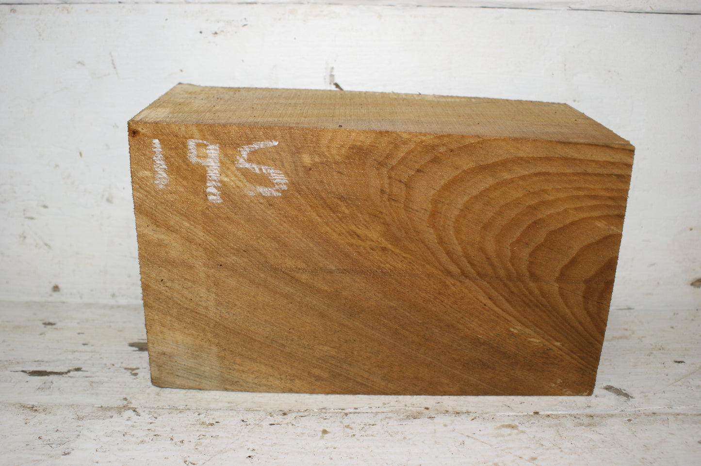 (195) LIME WOOD CARVING, SCULPTURE AIR DRIED BLANKS VARIOUS SIZES AVAILABLE