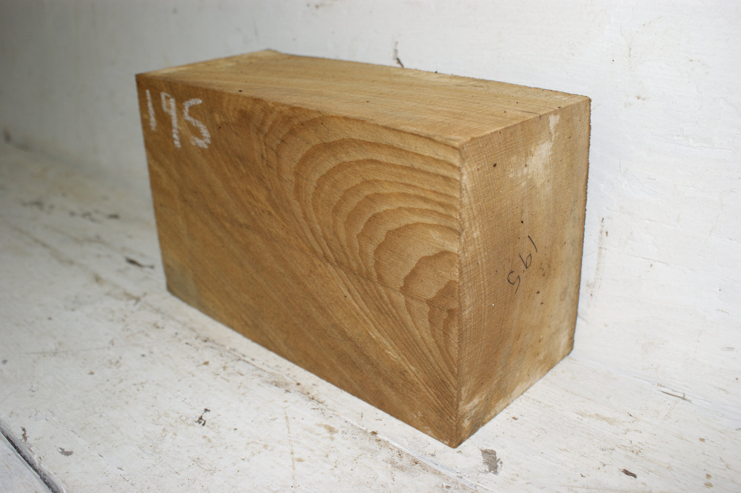 (195) LIME WOOD CARVING, SCULPTURE AIR DRIED BLANKS VARIOUS SIZES AVAILABLE