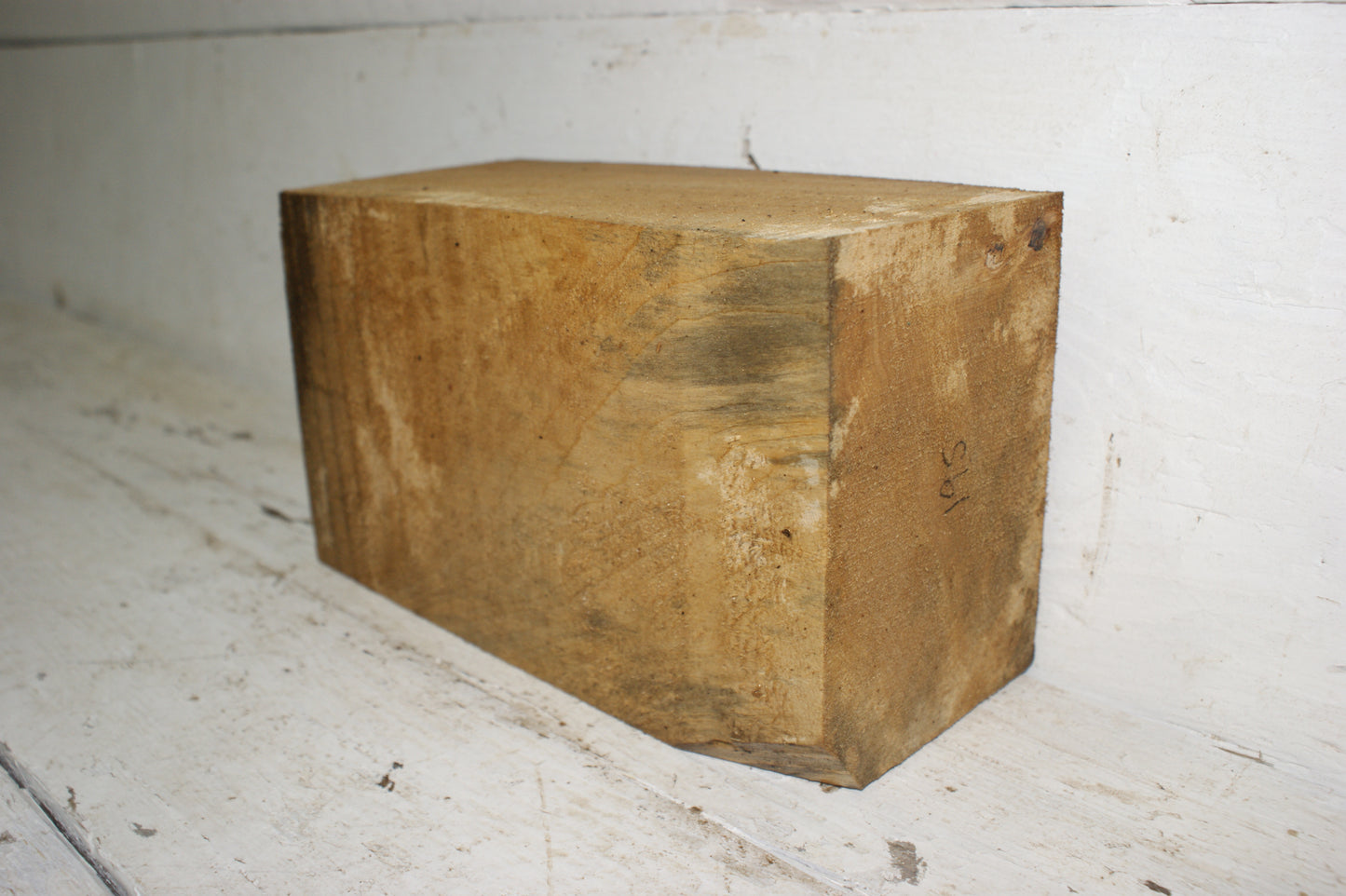 (195) LIME WOOD CARVING, SCULPTURE AIR DRIED BLANKS VARIOUS SIZES AVAILABLE