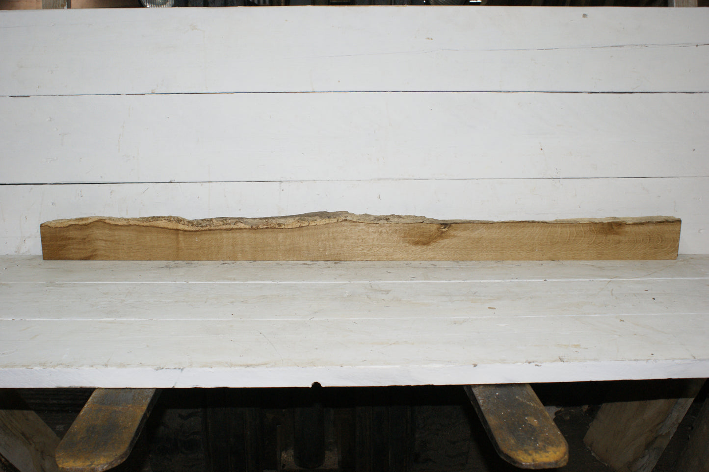 Oak mantle (235)