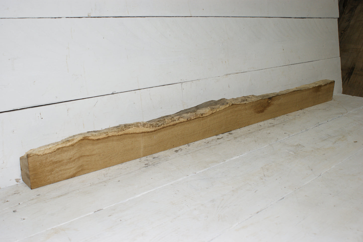 Oak mantle (235)