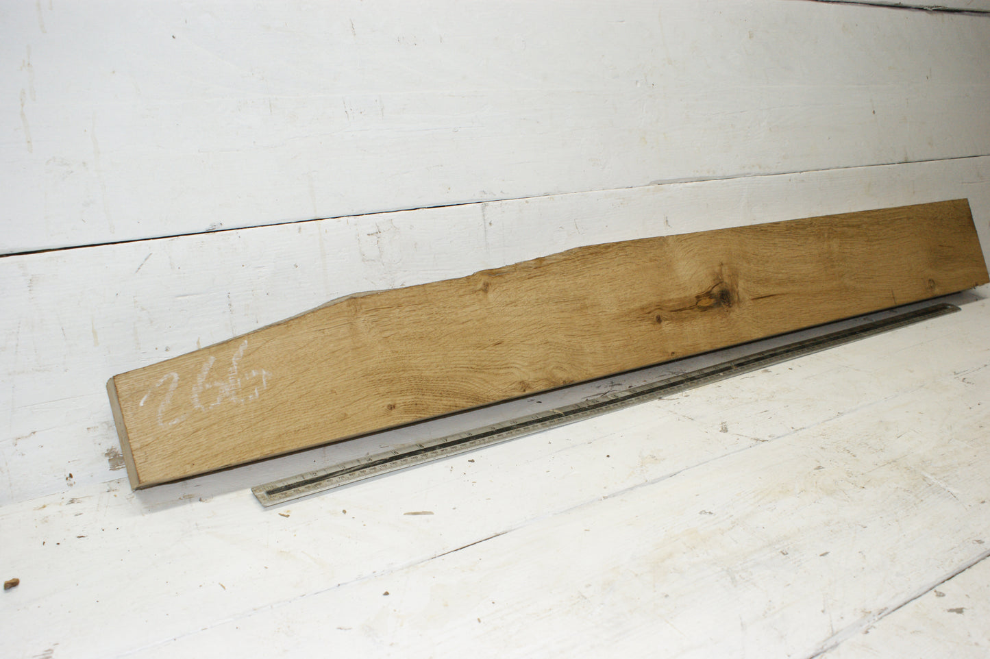 Oak, 1196 L x 132 - 88 W x 51 D (mm) plank, hardwood timber (266)