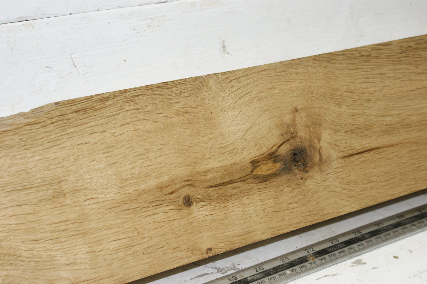 Oak, 1196 L x 132 - 88 W x 51 D (mm) plank, hardwood timber (266)