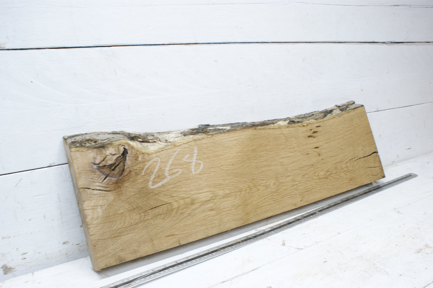 Oak, 852 L x 264 - 228 W x 44 D (mm) plank, hardwood timber (268)