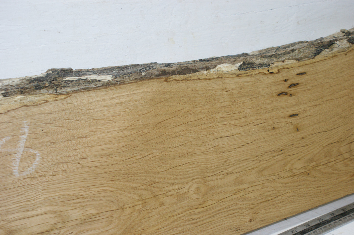 Oak, 852 L x 264 - 228 W x 44 D (mm) plank, hardwood timber (268)