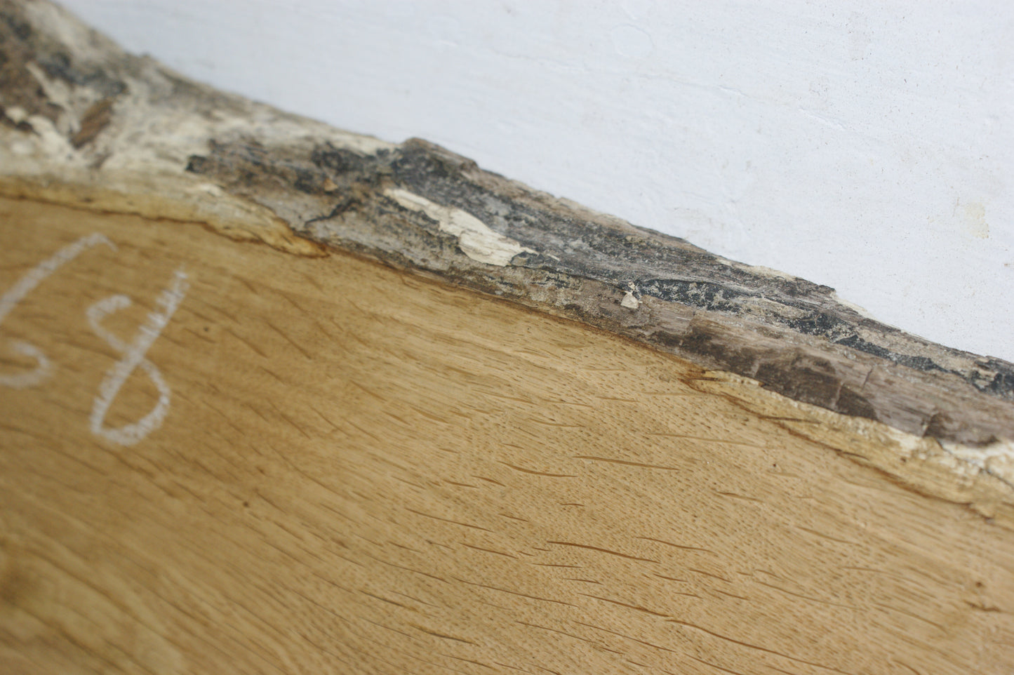 Oak, 852 L x 264 - 228 W x 44 D (mm) plank, hardwood timber (268)