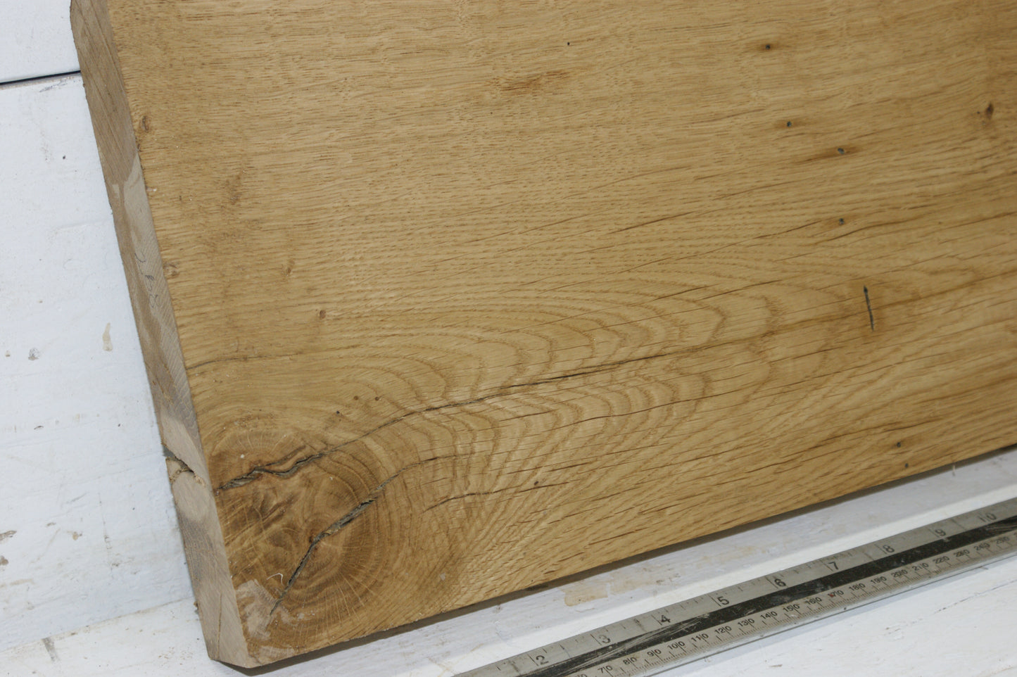 Oak, 852 L x 264 - 228 W x 44 D (mm) plank, hardwood timber (268)
