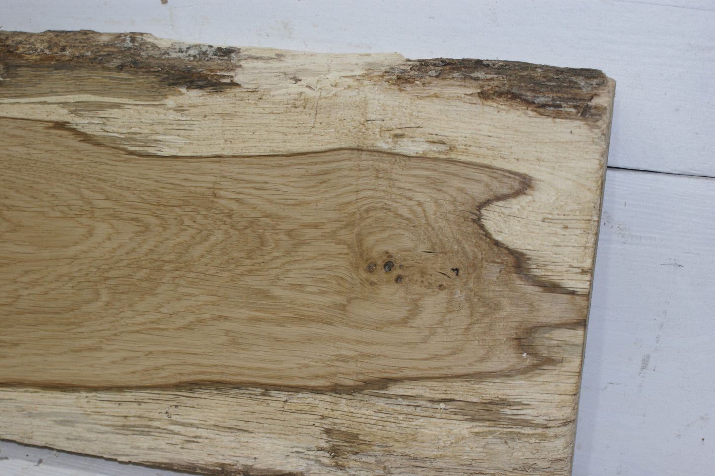 Oak, 1281 L x 252 - 249 W x 39 D (mm) plank, hardwood timber (269)