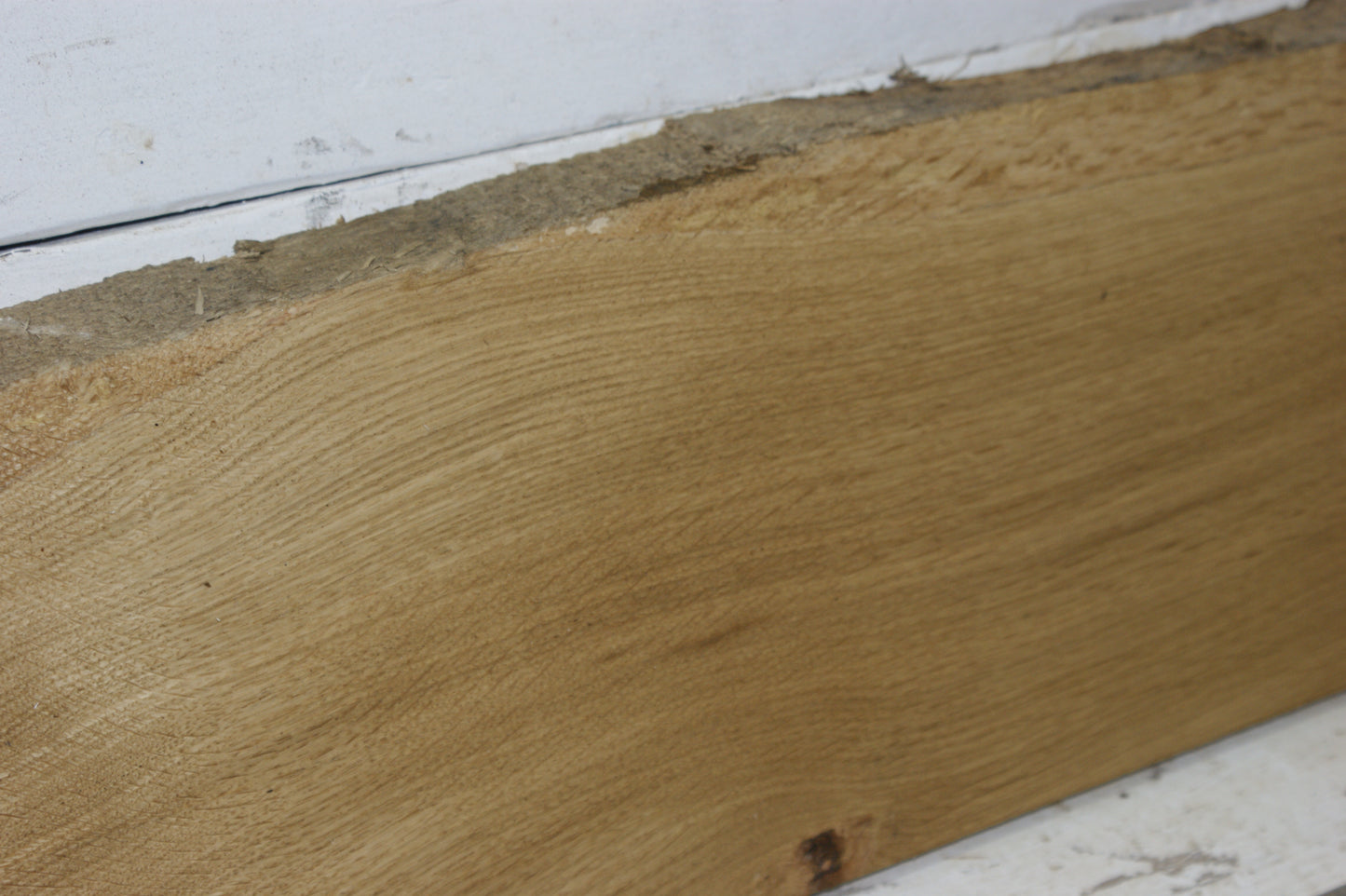 Oak, 1281 L x 252 - 249 W x 39 D (mm) plank, hardwood timber (269)