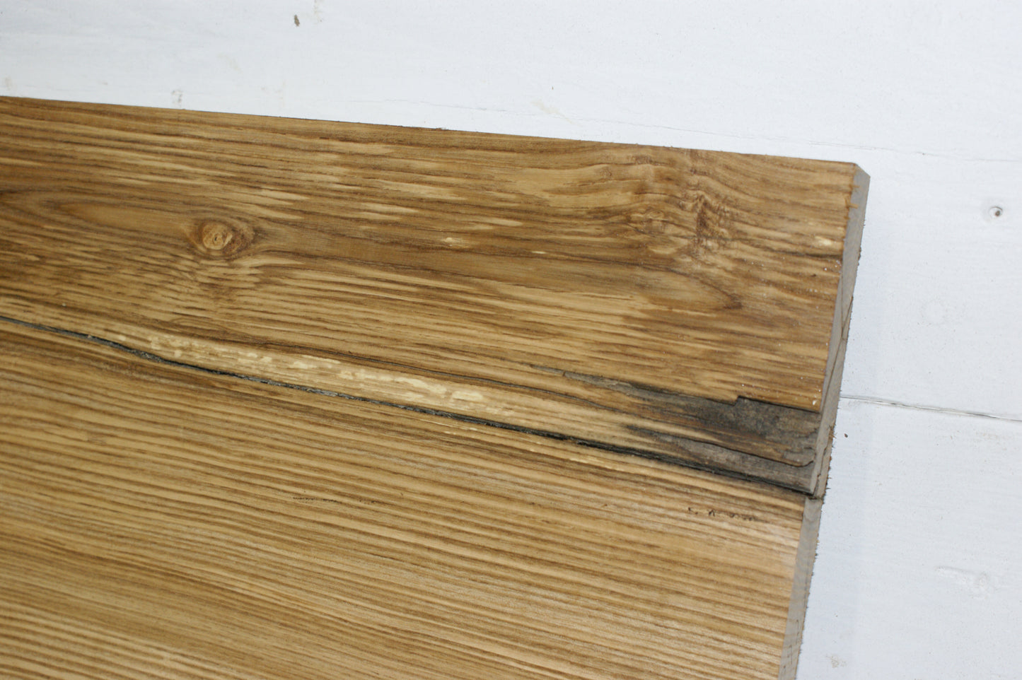 Olive English Ash board 1496 L x 279 W x 31 D (mm) (292)