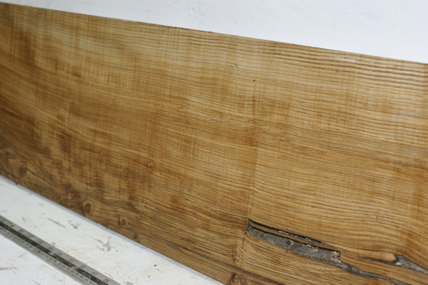 Olive English Ash board 1496 L x 279 W x 31 D (mm) (292)