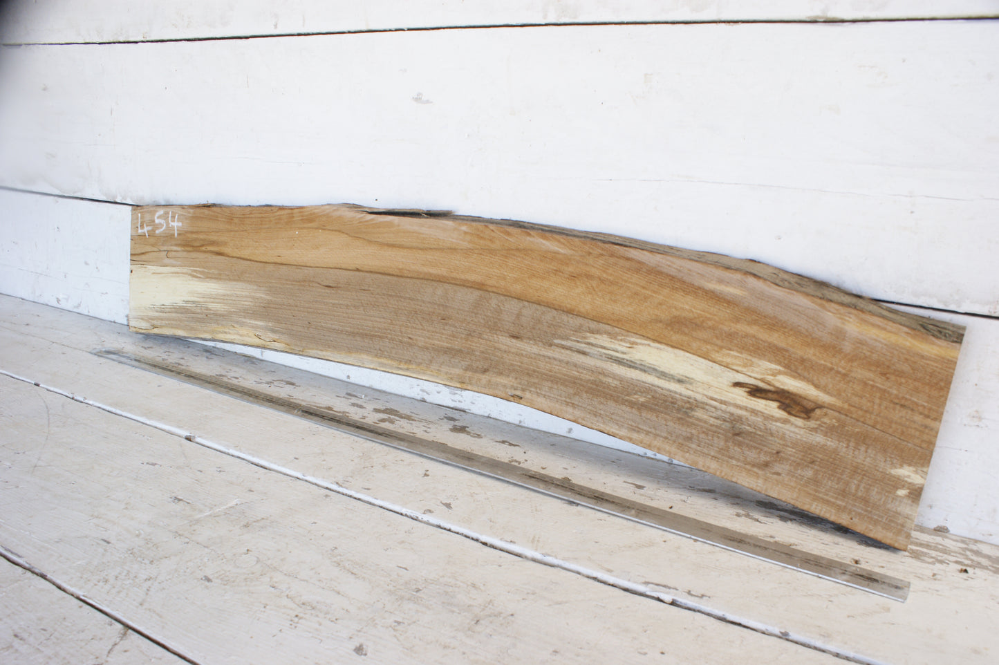 (454) SPALTED BEECH, HARDWOOD 1037 L x 194 - 184 W x 27 D (mm)