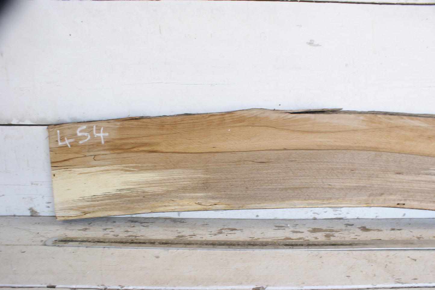 (454) SPALTED BEECH, HARDWOOD 1037 L x 194 - 184 W x 27 D (mm)