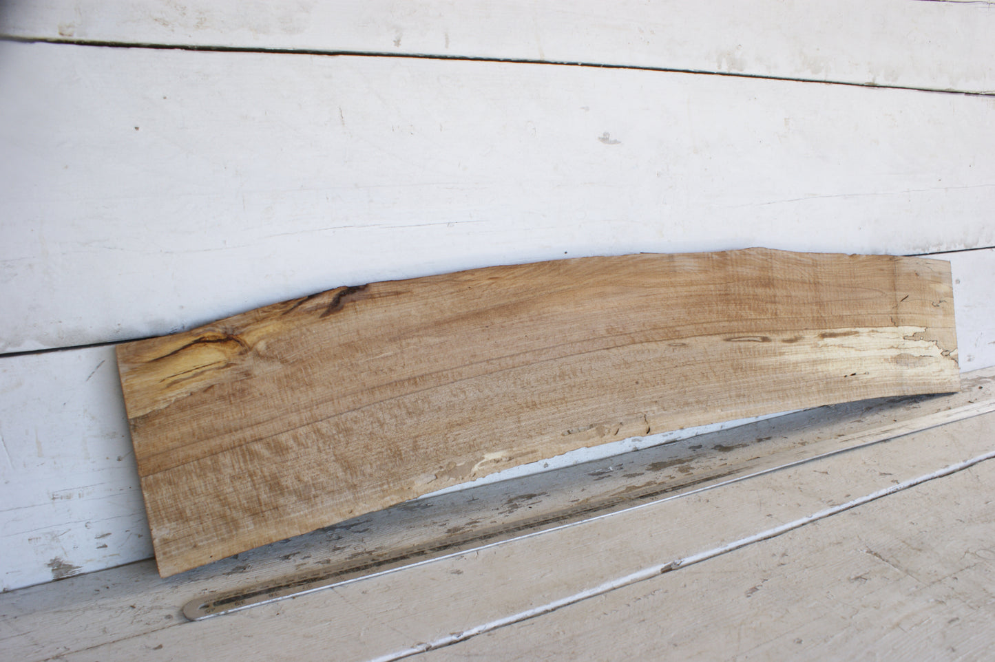 (454) SPALTED BEECH, HARDWOOD 1037 L x 194 - 184 W x 27 D (mm)
