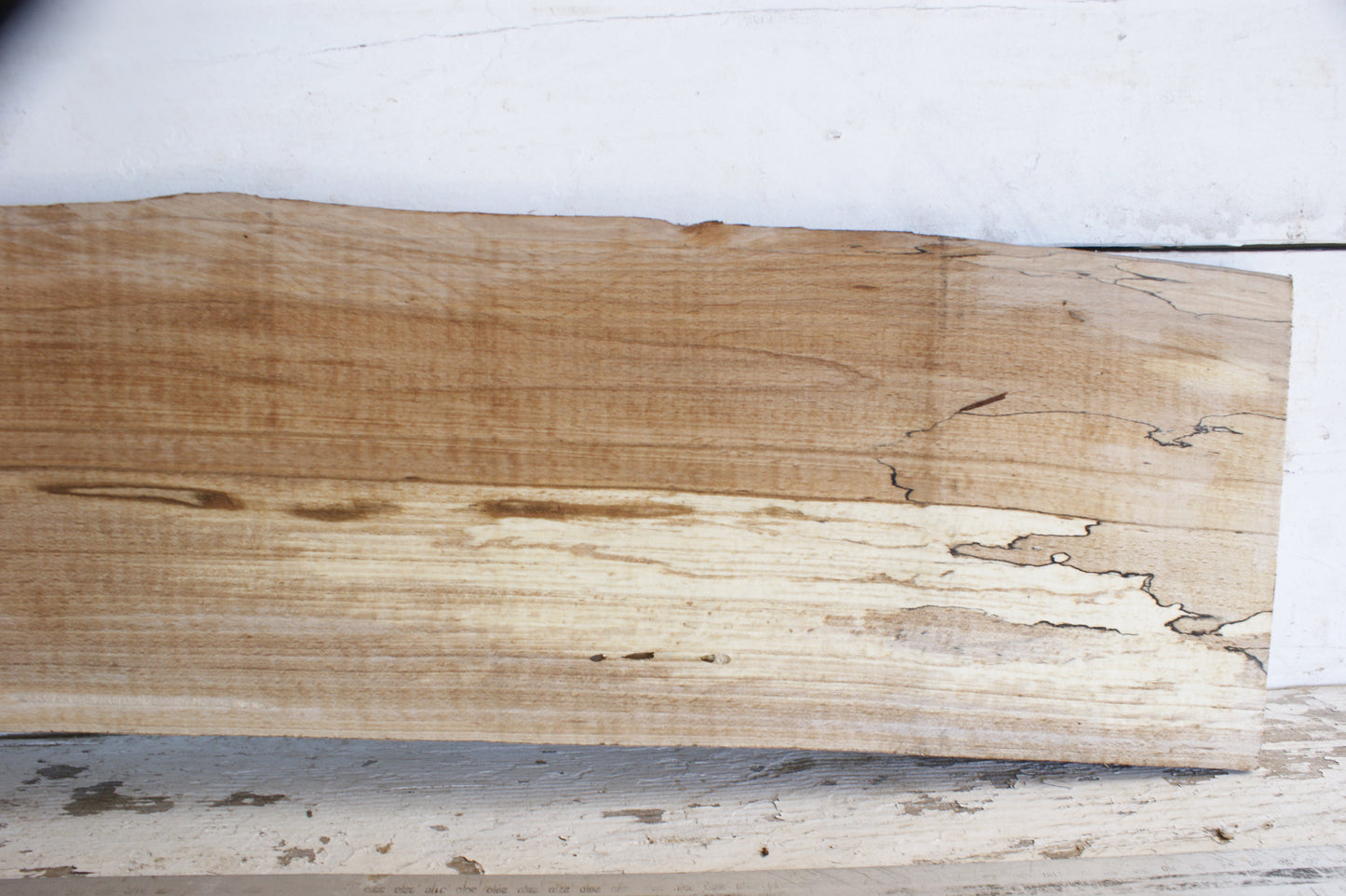 (454) SPALTED BEECH, HARDWOOD 1037 L x 194 - 184 W x 27 D (mm)
