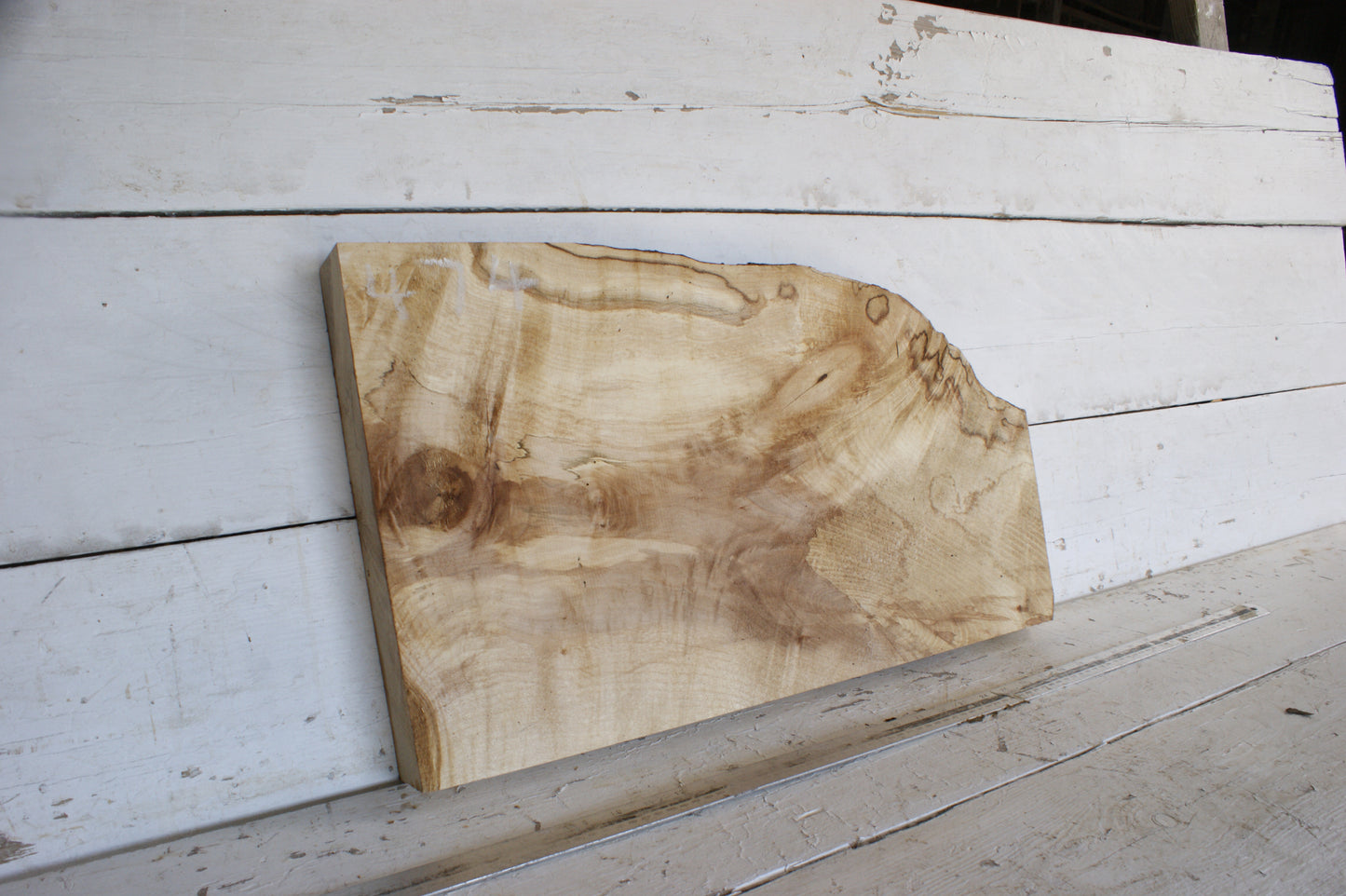 (474) AIR DRIED SYCAMORE, HARDWOOD 628 L x 372-241 W x 62 D (mm)