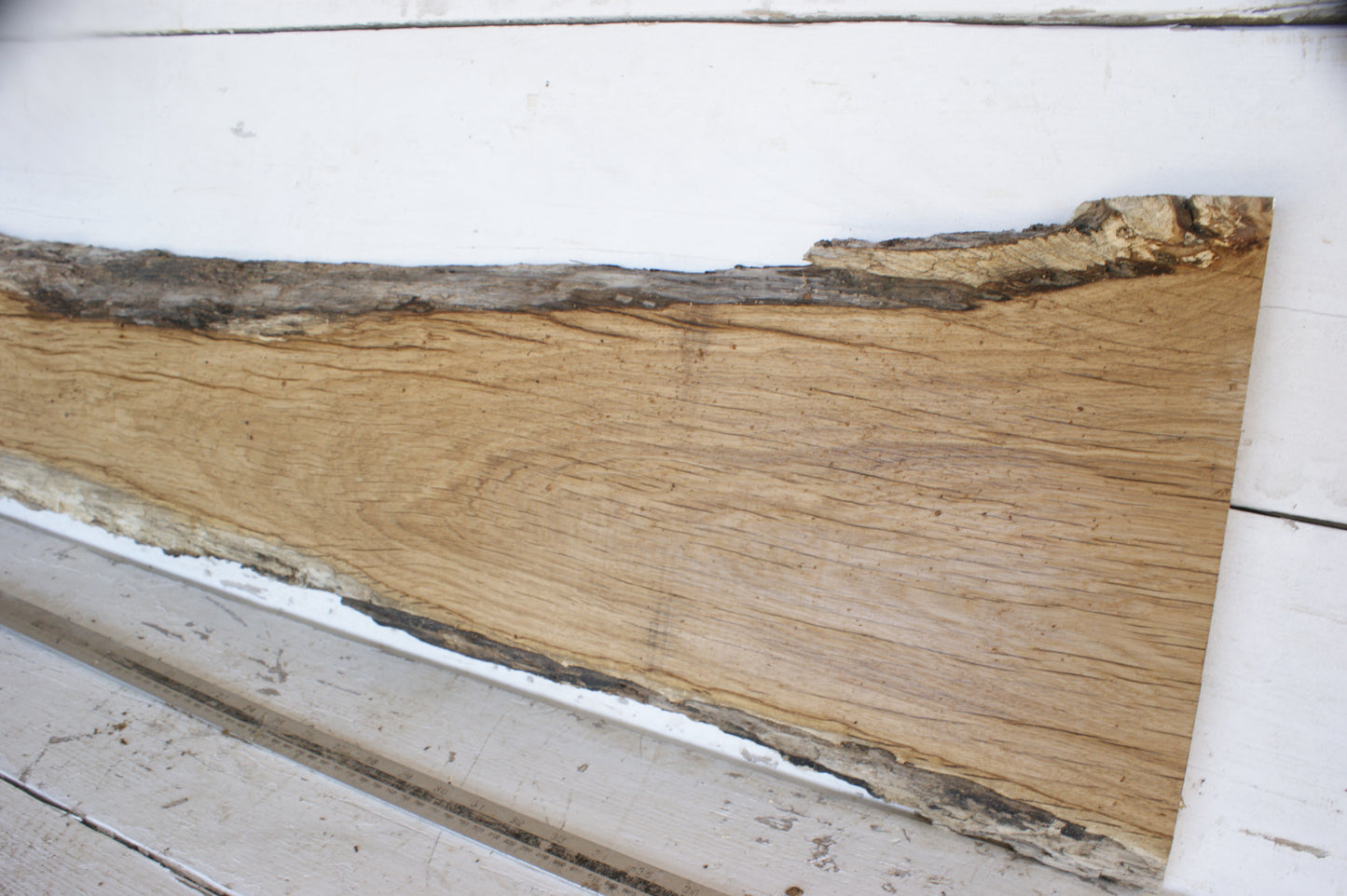 (483) AIR DRIED ENGLISH OAK, HARD WOOD 1164 L x 333 - 222 W x 34 D (mm)