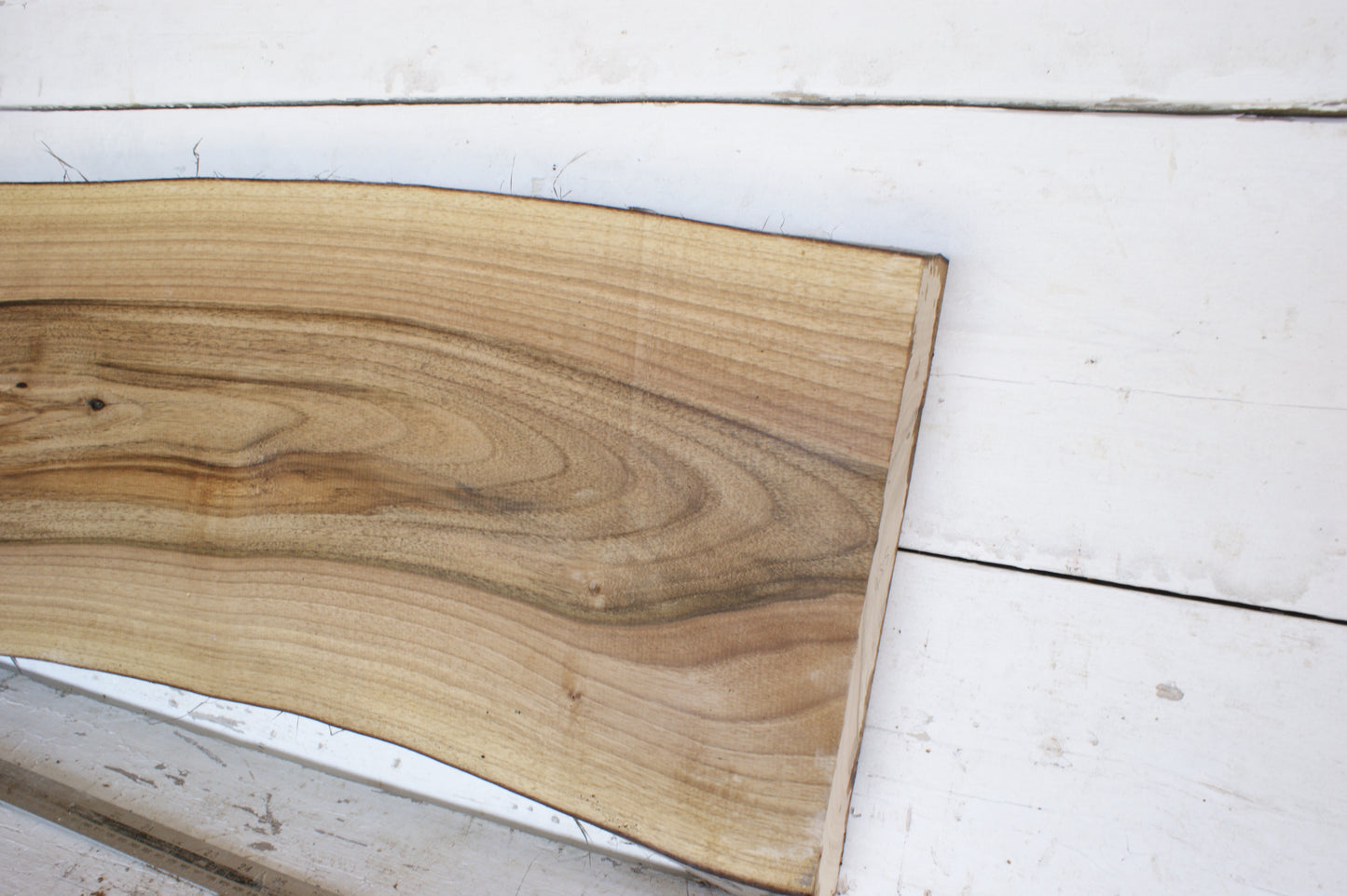 English Walnut 869 L x 341 -288 W x 51 D mm (485)