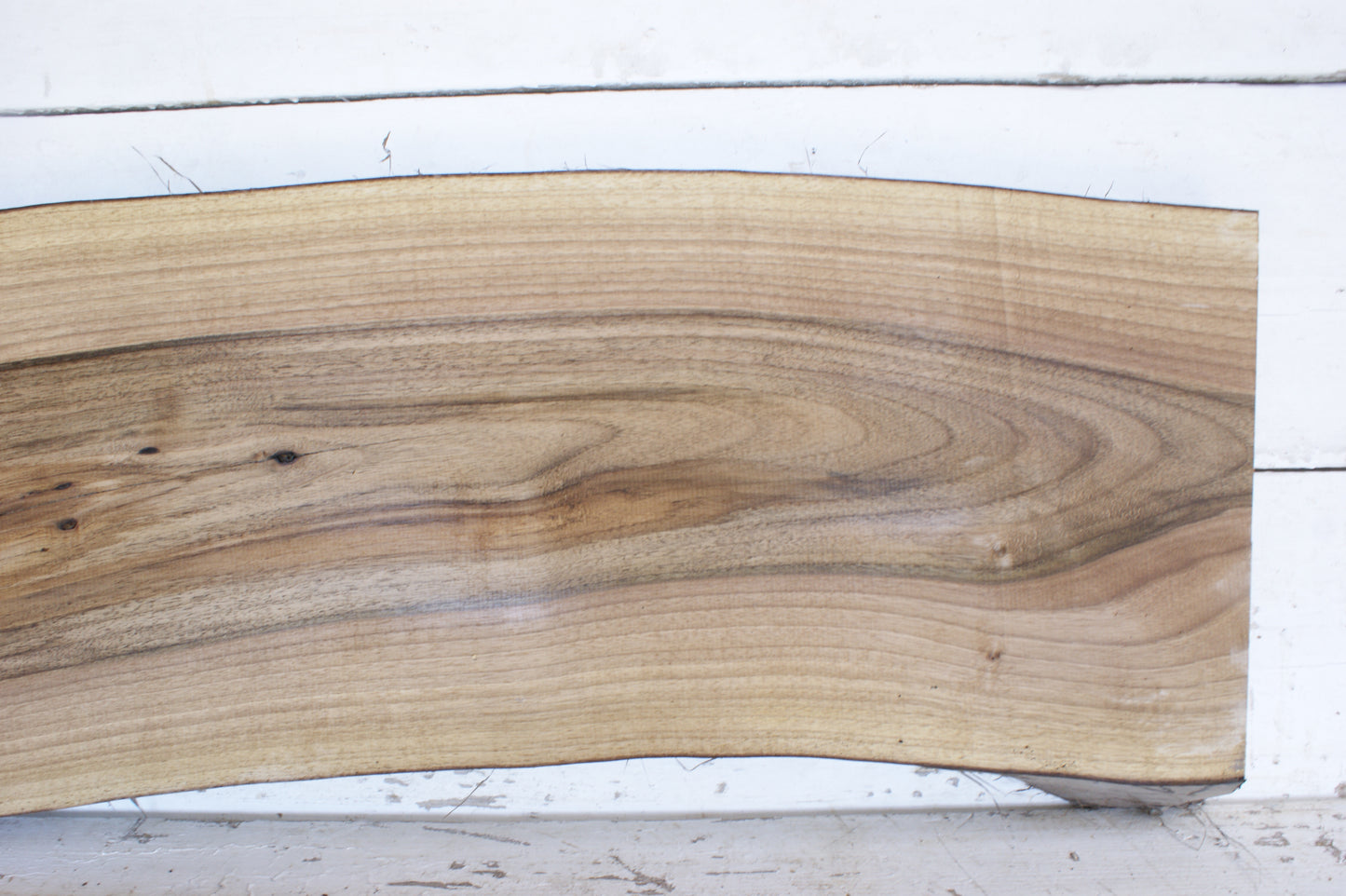 English Walnut 869 L x 341 -288 W x 51 D mm (485)