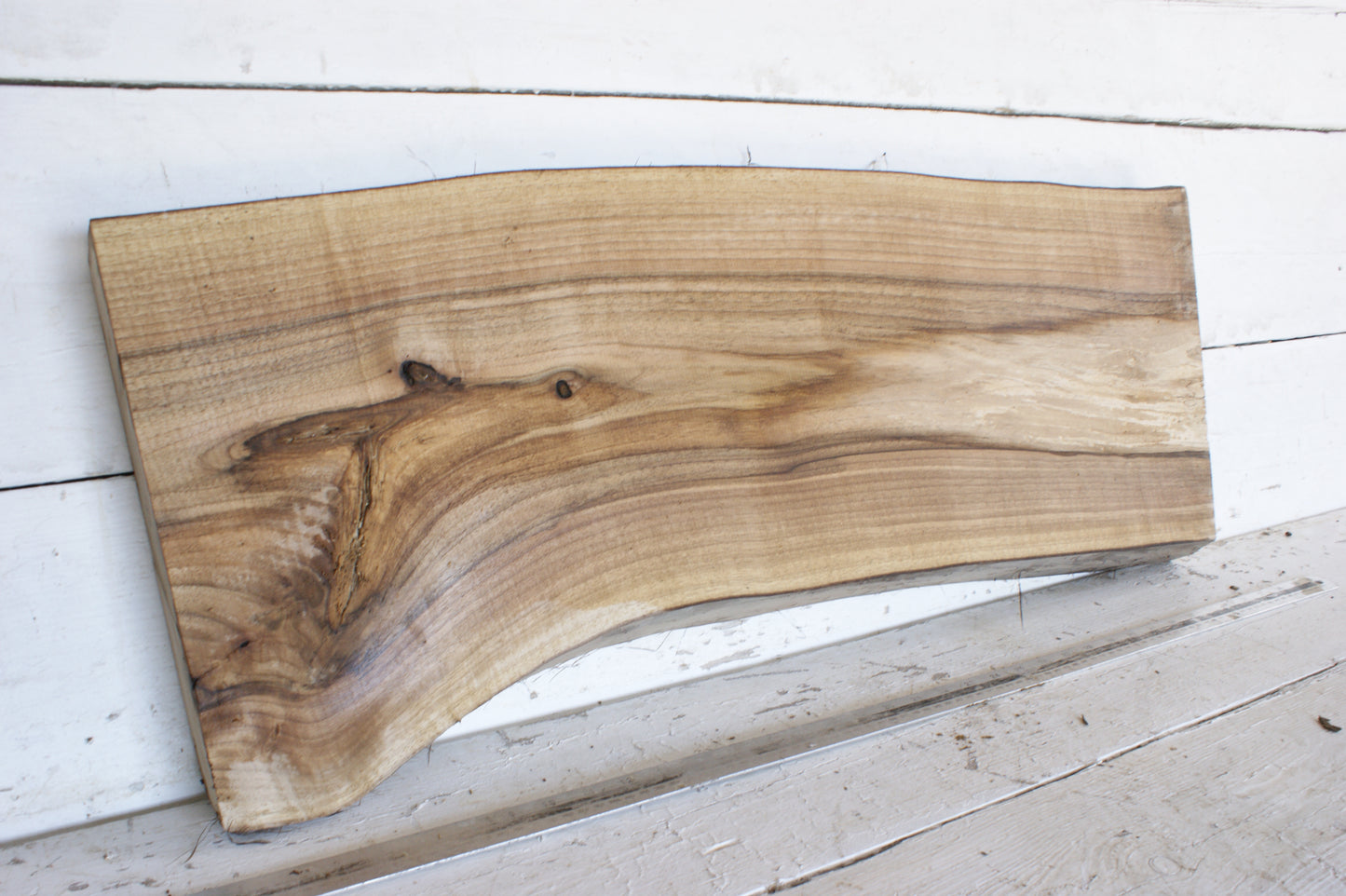 English Walnut 869 L x 341 -288 W x 51 D mm (485)