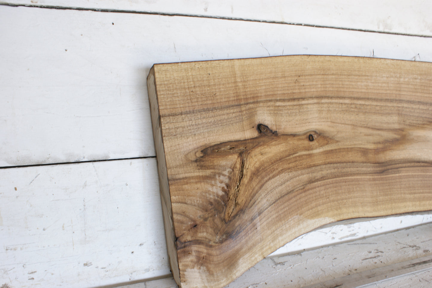 English Walnut 869 L x 341 -288 W x 51 D mm (485)