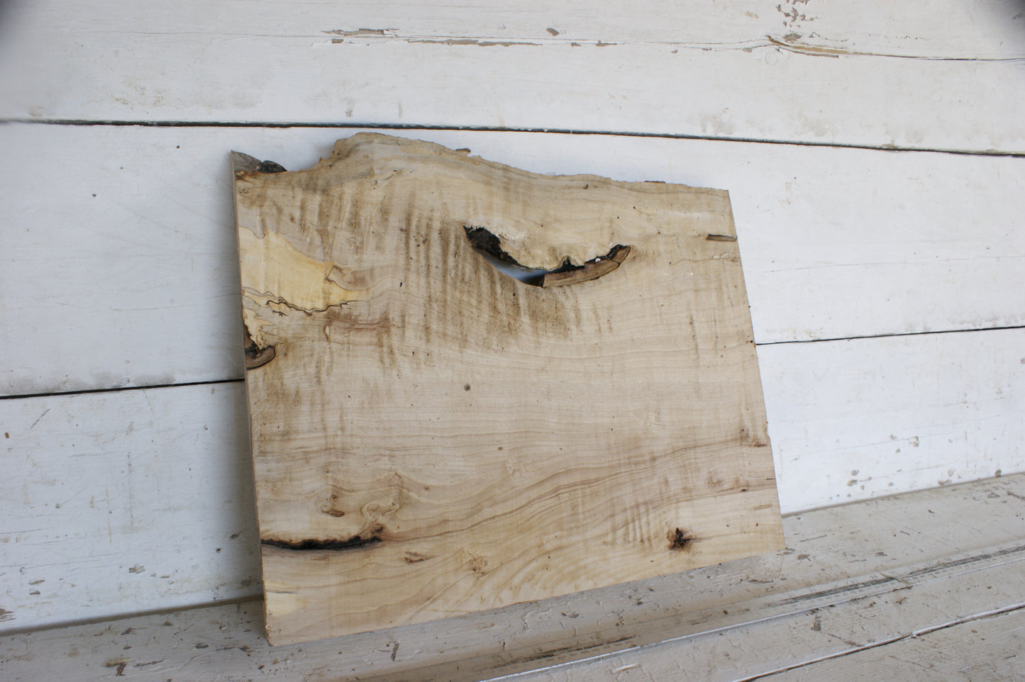 Hornbeam plank, 484 L x 417 - 365 W x 41 D (mm) hardwood board (487)