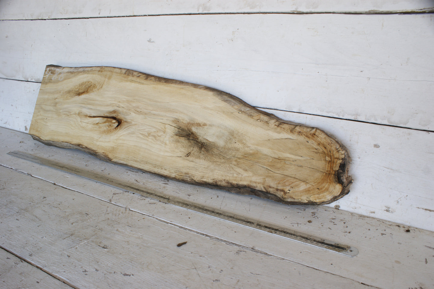 Hornbeam plank, 995 L x 260 - 125 W x 29 D (mm) hardwood board (488)