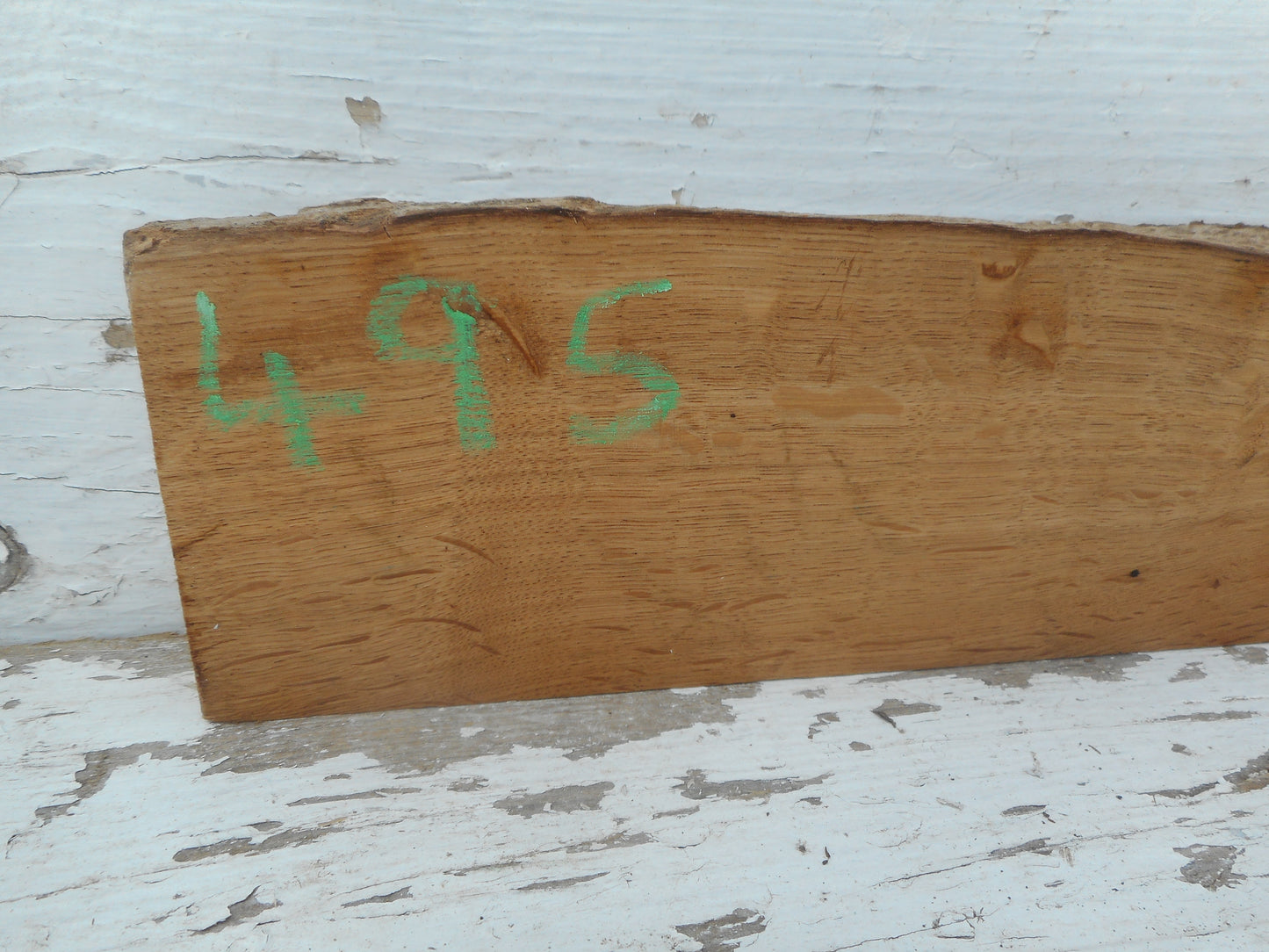 Oak 1014 L x 109-83 W x 39 D mm (495)