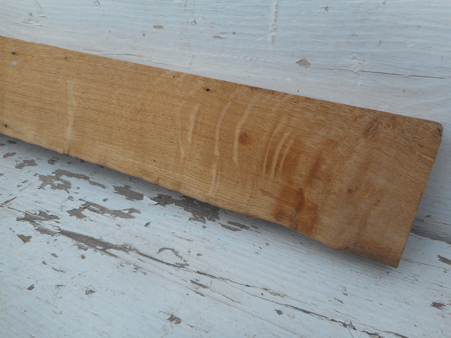 Oak 1014 L x 109-83 W x 39 D mm (495)