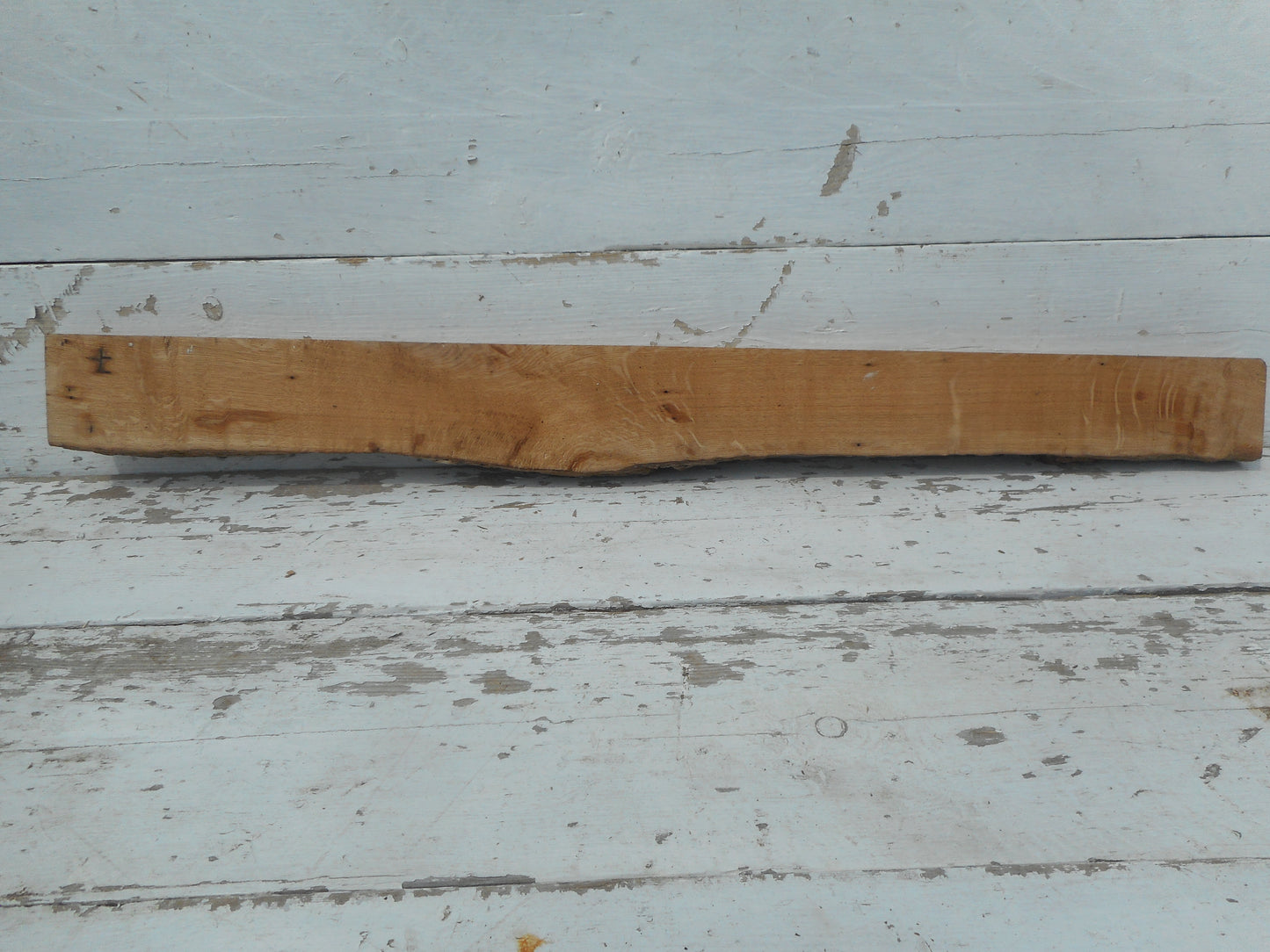 Oak 1014 L x 109-83 W x 39 D mm (495)