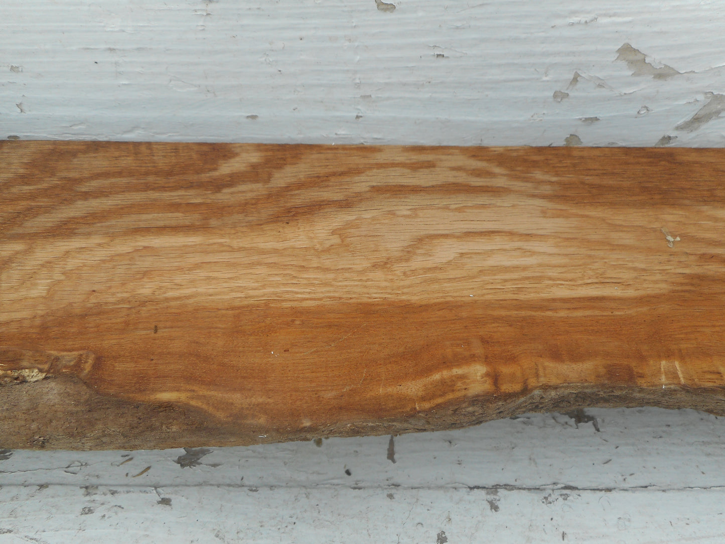 Brown Oak 568 L x 118-95 W x 92 D (mm) (506)