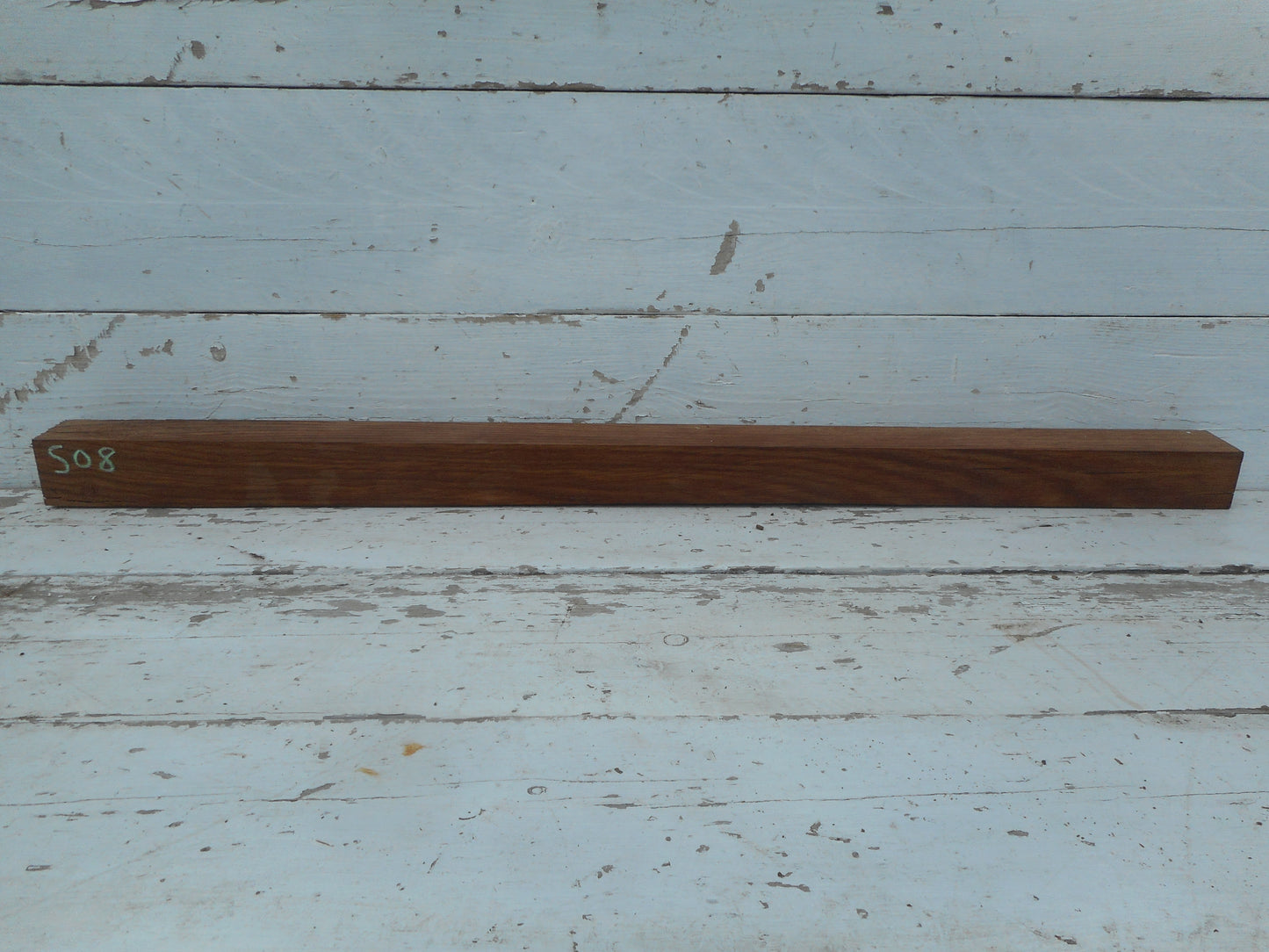 Brown Oak 940 L x 111-24 W x 62 D (mm) (507)