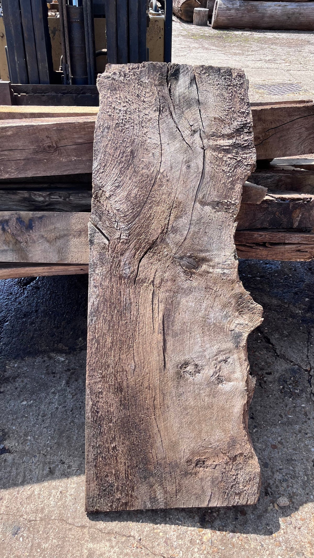 Reclaimed Oak Shelf Boards: Everything You Need to Know