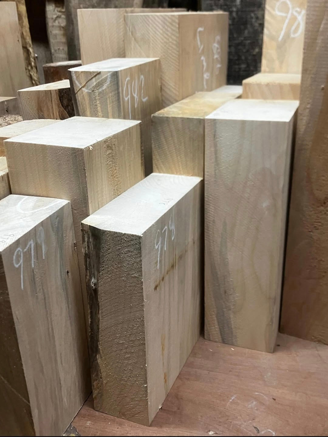 Lime Wood Uses & Properties: The Complete UK Buyer's Guide