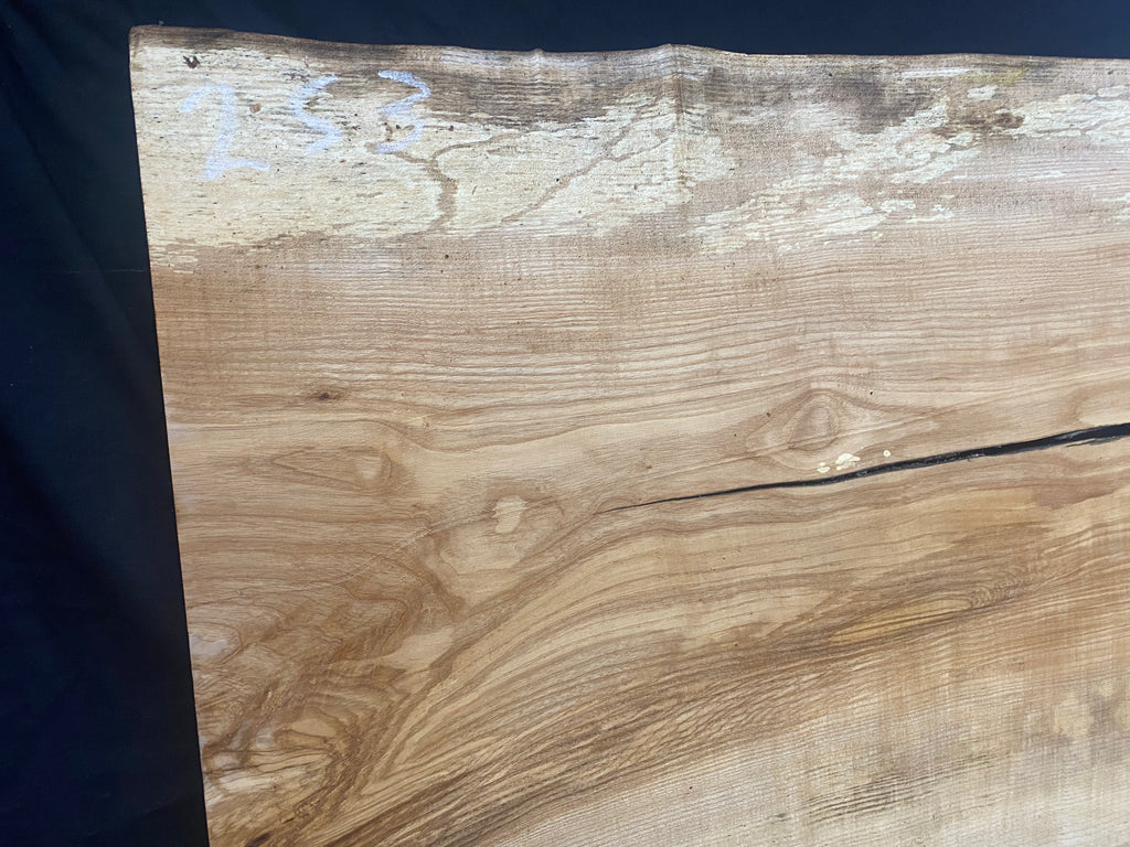 Ash hardwood coffee table top, 1092 L x 516 W x 29 D mm     (253)