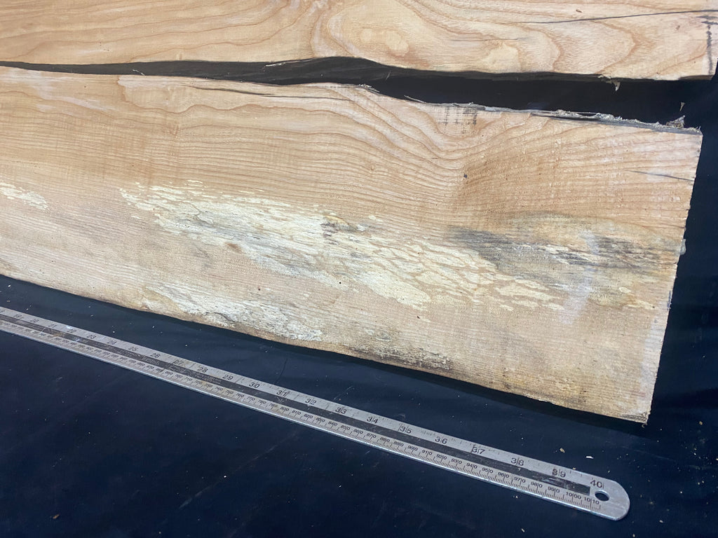 Ash hardwood coffee table top, 1092 L x 516 W x 29 D mm     (253)