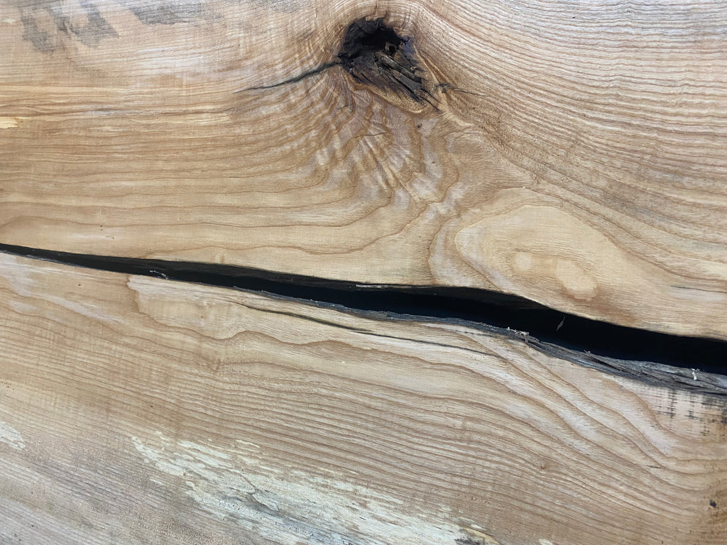 Ash hardwood coffee table top, 1092 L x 516 W x 29 D mm     (253)