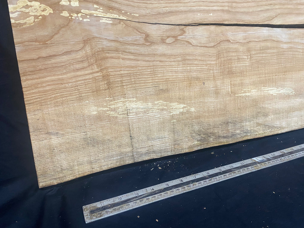 Ash hardwood coffee table top, 1092 L x 516 W x 29 D mm     (253)