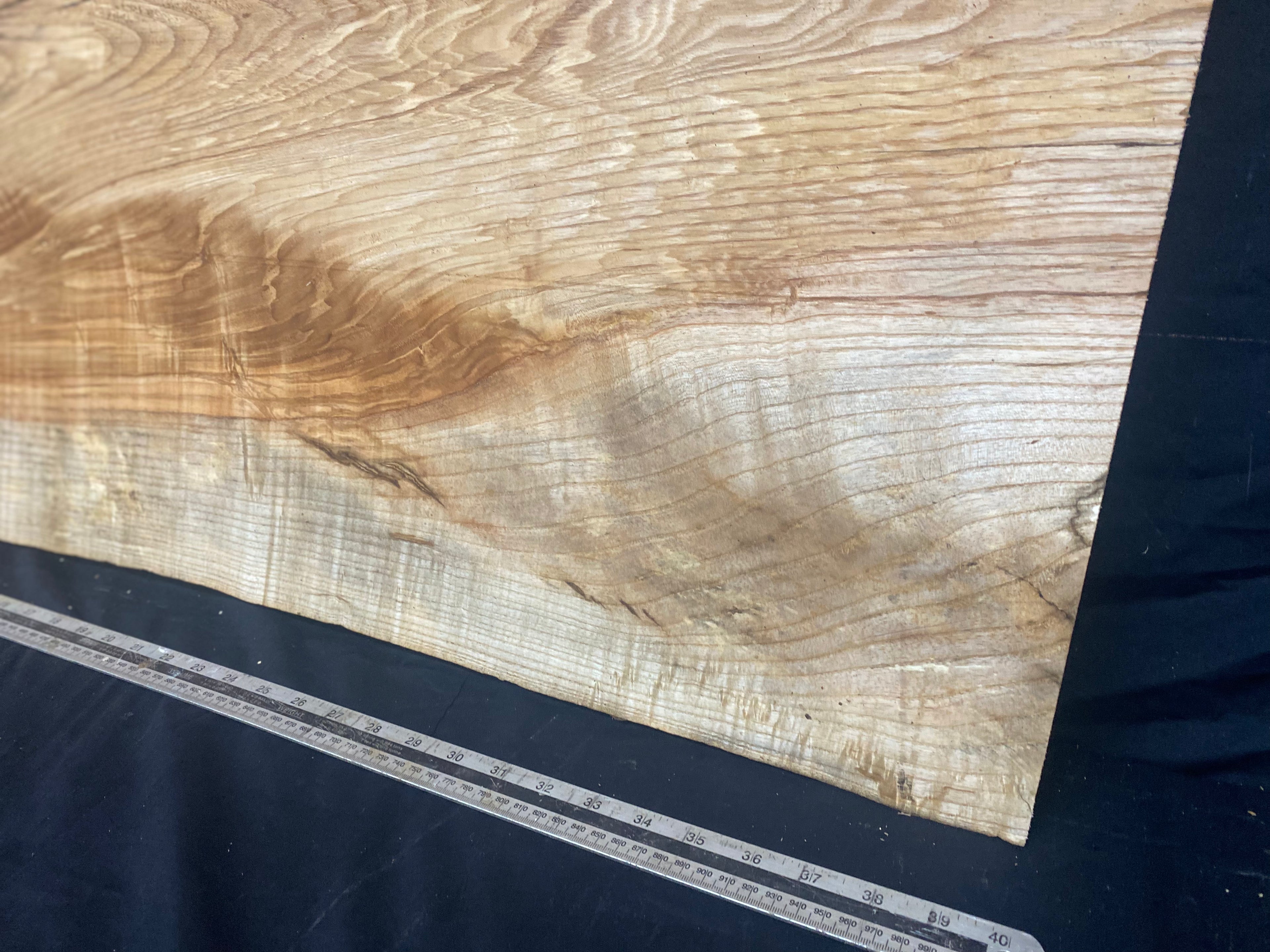 Ash hardwood coffee table top 1094 L x 566 W x 33 D mm     (257)