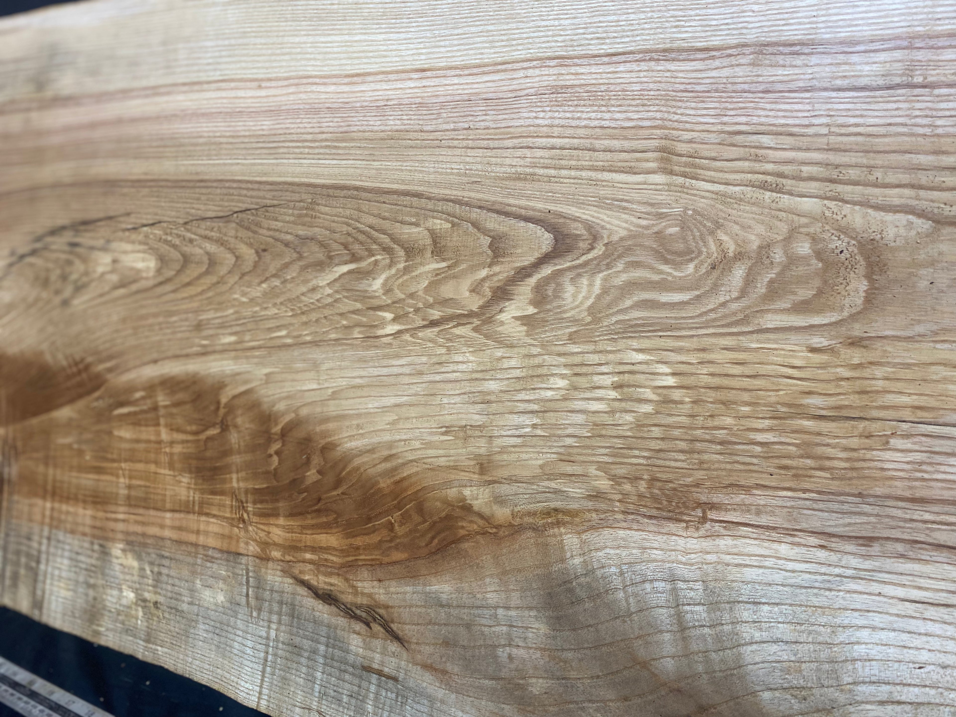 Ash hardwood coffee table top 1094 L x 566 W x 33 D mm     (257)