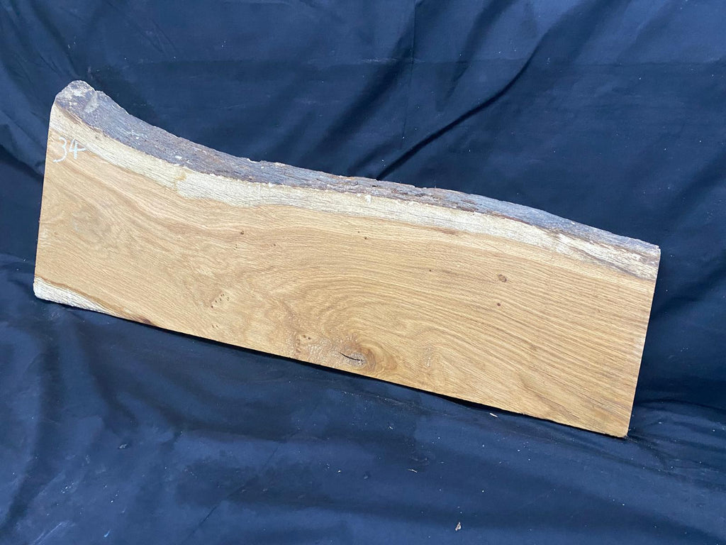 OAK HARDWOOD PLANK, CRAFTS, SHELVING  917 L x 374 W x 40 D mm (34)