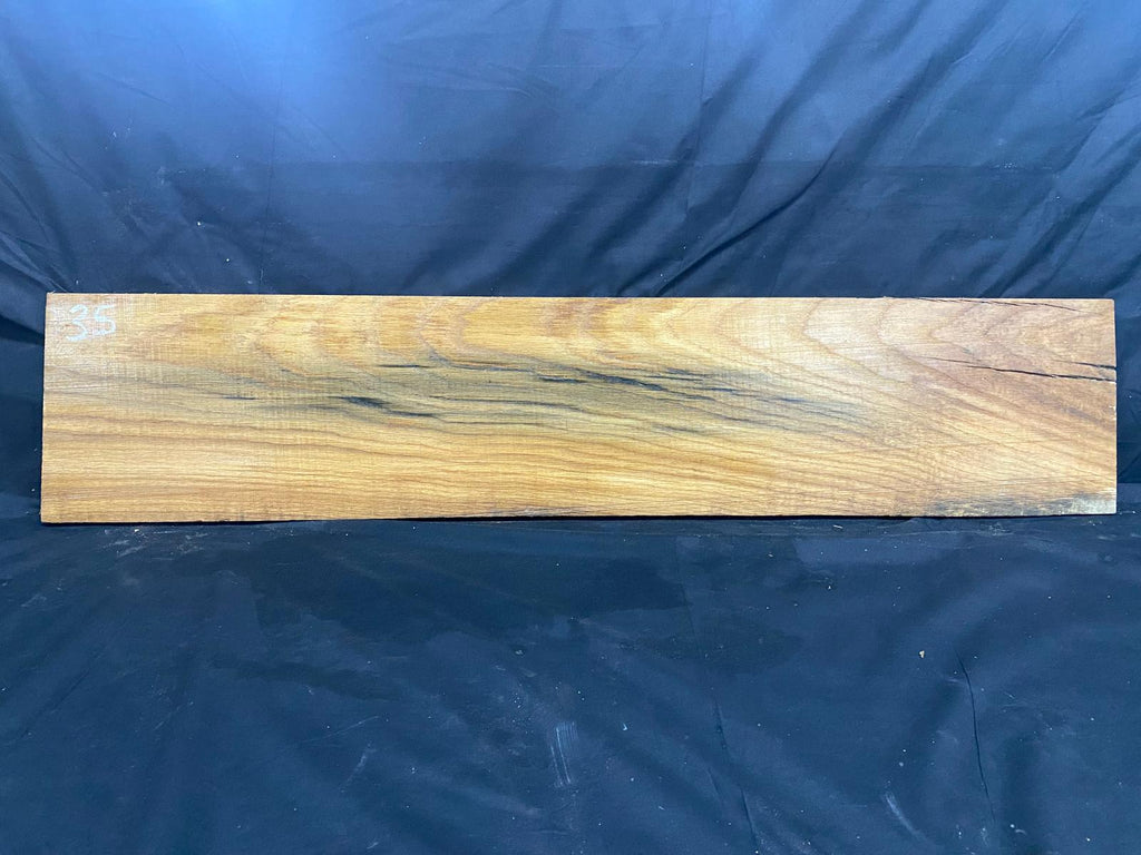 OAK HARDWOOD PLANK, CRAFTS, SHELVING  1190 L x 250 W x 21 D mm (35)