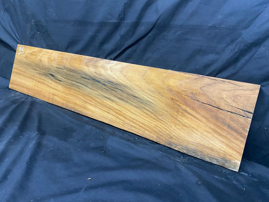 OAK HARDWOOD PLANK, CRAFTS, SHELVING  1190 L x 250 W x 21 D mm (35)