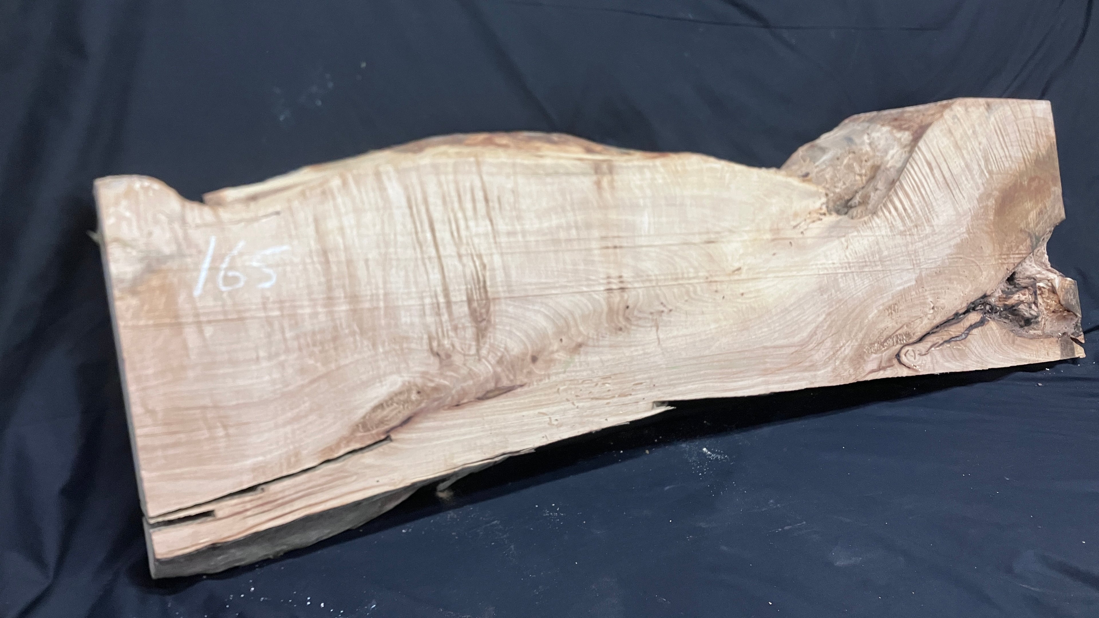 Hornbeam mantle, chunky Plank 1395 L x 402 W x 75 D (mm)   (165)